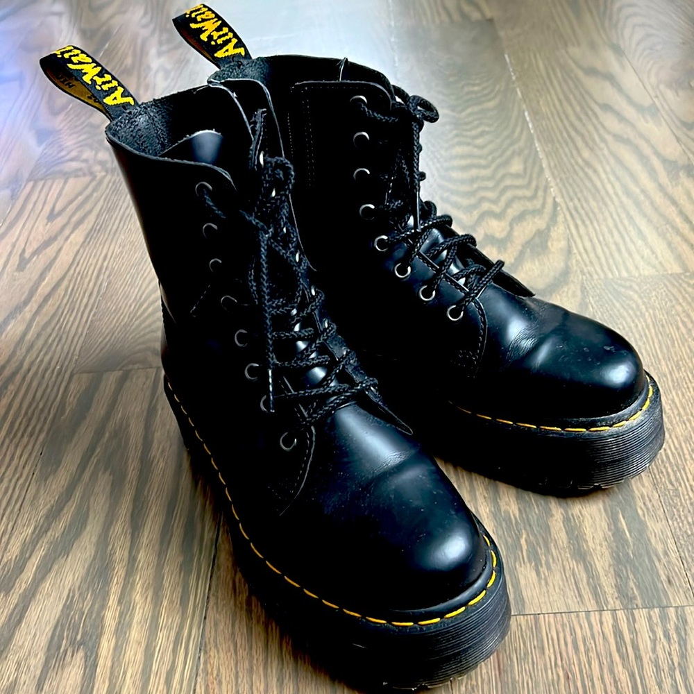 Doc Martin Size 8 Platform Lace up Boots